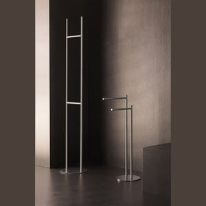 1-bar towel rack / floor-standing / metal