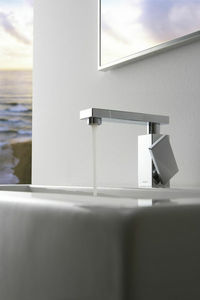 washbasin mixer tap / chromed metal / nickel / bathroom