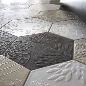 indoor tile / floor / marble / hexagonal