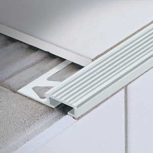 aluminum stair nosing
