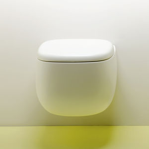 wall-hung toilet / ceramic