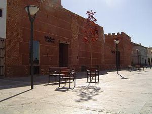 urban lamppost / contemporary / cast aluminum / stainless steel