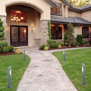 urban bollard light / contemporary / aluminum / LED