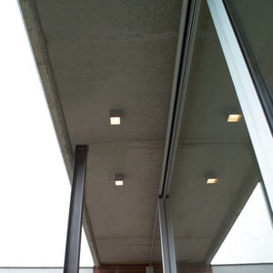 surface mounted downlight / for outdoor use / halogen / square