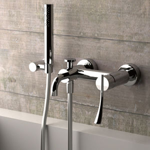 shower mixer tap / for bathtubs / wall-mounted / chromed metal