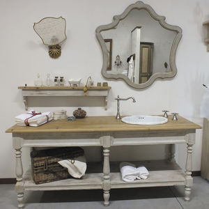 free-standing washbasin cabinet / wooden / traditional