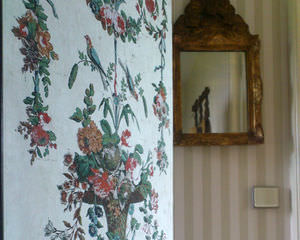 contemporary screen / wooden
