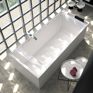 free-standing bathtub / Solid Surface