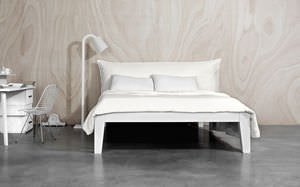 double bed / contemporary / lacquered wood / walnut