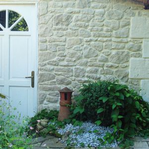 engineered stone wall cladding / indoor / outdoor / textured