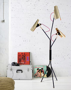 floor-standing lamp / contemporary / aluminum / brass