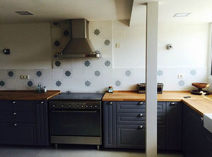 kitchen encaustic cement tile / wall / polished