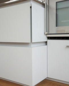 kitchen base cabinet / free-standing
