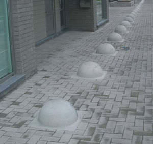 parking prevention bollard / stone