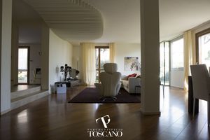 engineered parquet flooring / glued / teak / oiled