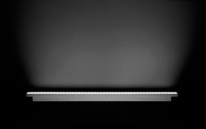 surface-mounted light fixture / LED / linear / extruded aluminum