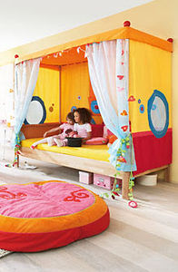 canopy bed / single / original design / wooden