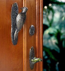 door knocker