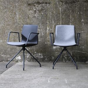 contemporary visitor chair / upholstered / polypropylene