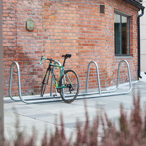 galvanized steel bike rack / for public spaces