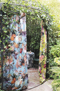 wall fabric / for curtains / upholstery / floral pattern