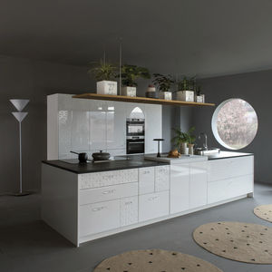 contemporary kitchen / laminate / island / lacquered