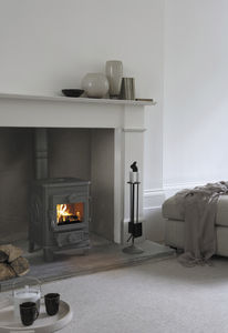 wood heating stove / multi-fuel / traditional / cast iron