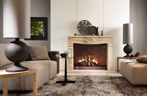 gas fireplace / traditional / closed hearth / built-in
