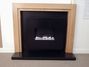gas fireplace / contemporary / open hearth / built-in
