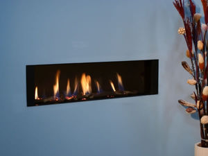 gas fireplace / contemporary / closed hearth / built-in