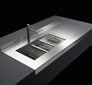 steel countertop / kitchen