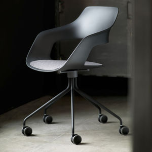 contemporary office chair / on casters / with armrests / star base