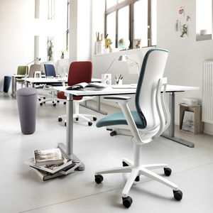 contemporary office chair / on casters / star base / with armrests