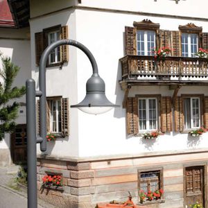 urban lamppost / contemporary / aluminum / galvanized steel