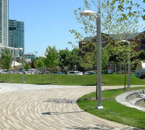 urban lamppost / contemporary / metal / LED
