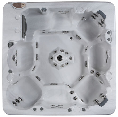 8 seater built-in hot-tub THE POMONA Arctic Spas North America