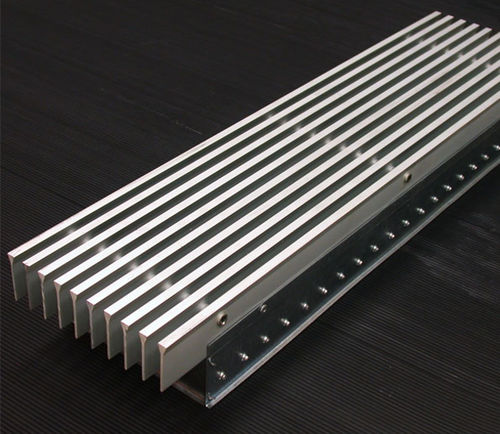 air grille for raised access floor GRIGLIA 20x60 Petral S.r.l