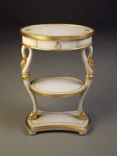 classic style side table 1650 William Switzer