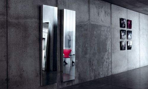 contemporary wall mirror NUDE by Annemie Vanzieleghem Reflect +