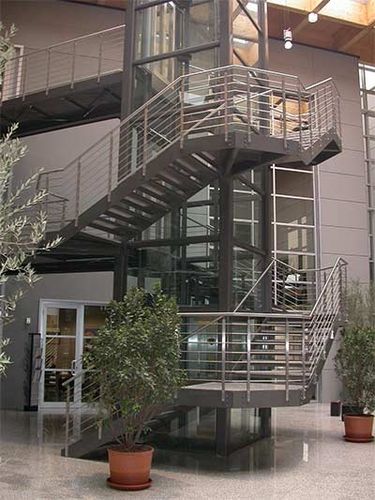 exterior quarter turn staircase for commercial buildings (metal frame and steps) essegi scale