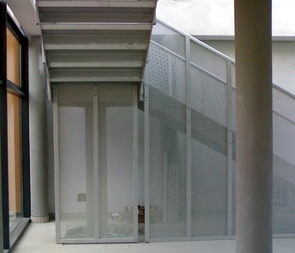 exterior quarter-turn staircase (metal frame and steps) G.RODARI SCHOOL - BRESCIA ALUSCALAE