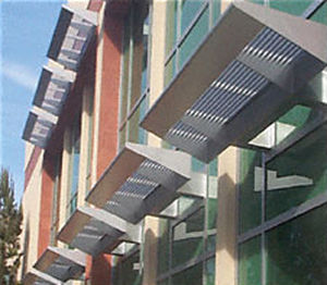 horizontal aluminium solar shading 7700 SERIES CR Laurence 