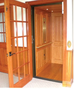 hydraulic elevator for residential use INFINITY, 4.5 - 6pers, 15.24m Savaria