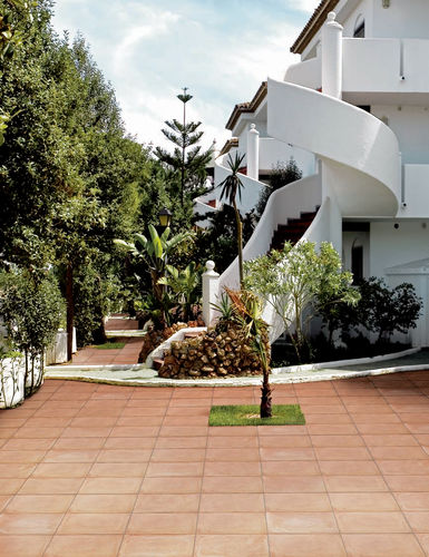 porcelain stoneware tile for exterior floors CARTHAGO TAU Cer&aacute;mica