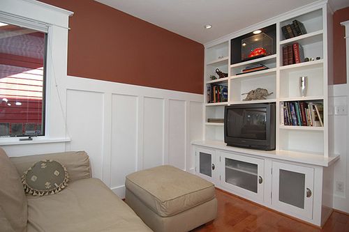 traditional wooden TV wall unit Grey Design Studio
