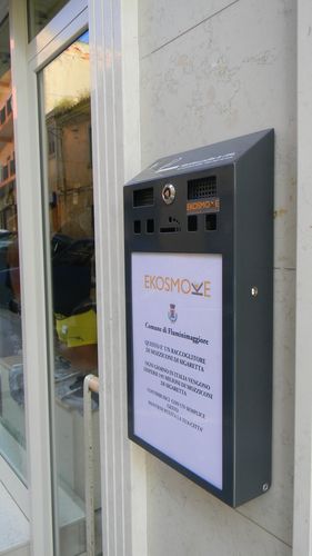 wall-mounted outdoor ashtray for public spaces EKOSMOKE 3210 EKOSMOKE