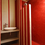 coloured micro-cement based decorative plaster for interior SOL / MUR ROUVIERE