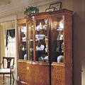 classic style display case - 18TH CENTURY
