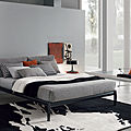 double bed / contemporary / lacquered - ELADIO
