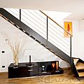 quarter-turn staircase / lateral stringer / metal frame / wooden steps - ELITE LINE